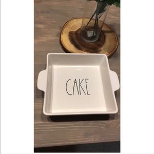 Rae Dunn Cake Baking Dish
